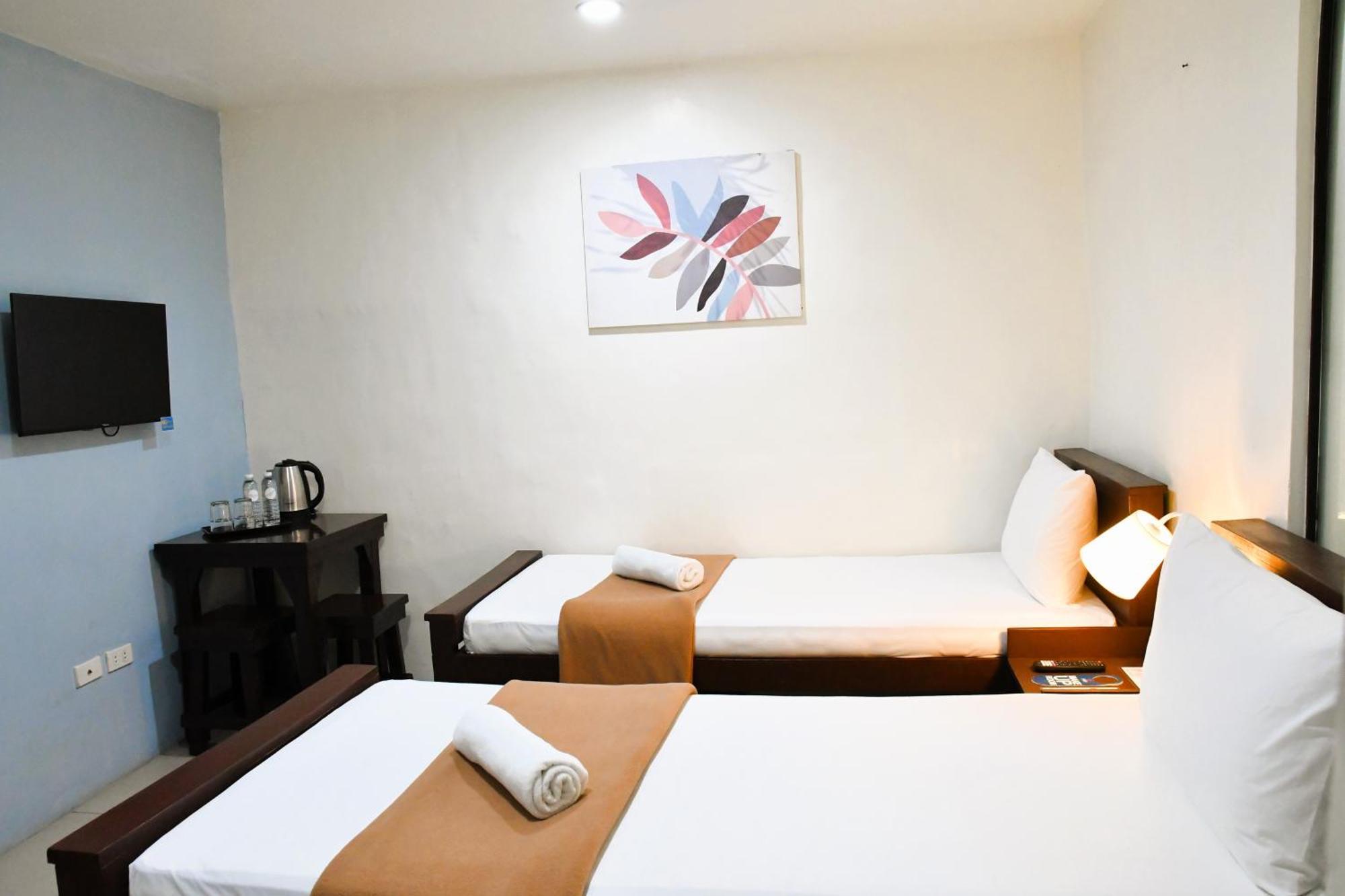 Arzo Hotel Makati Макати Экстерьер фото